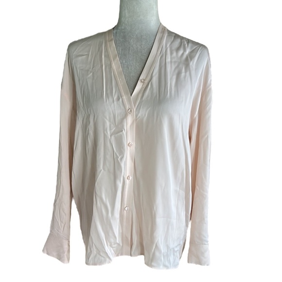 VINCE Trapunto Blush Pink Peach Stretch Silk Button Down Blouse - M - Picture 13 of 13